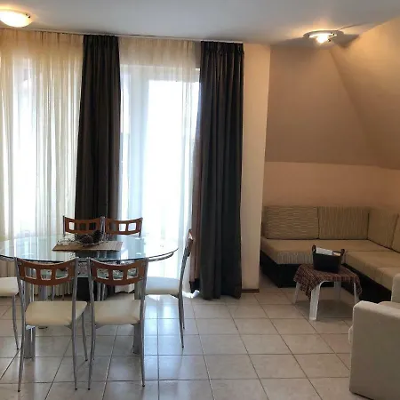 Apartment Ganz Real Estate 3 *